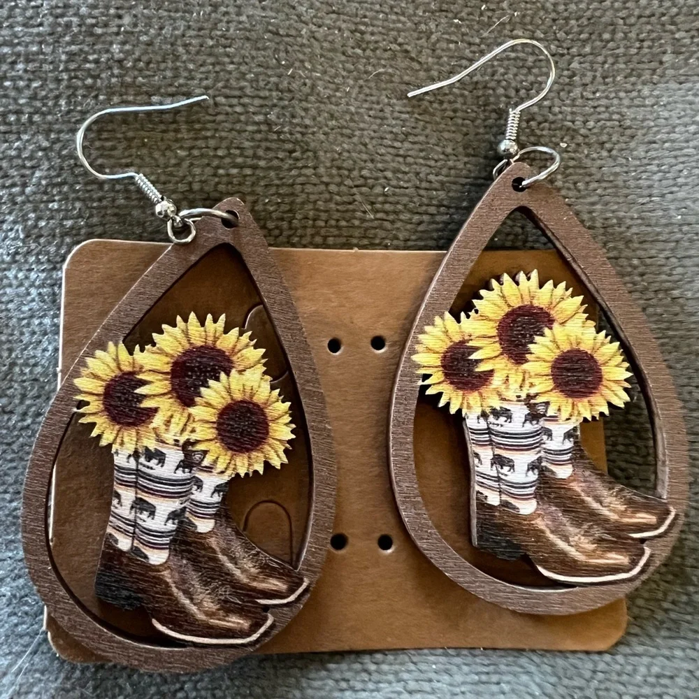 Wooden earrings. $6 each or 3 for $15 - Picture 1 of 1